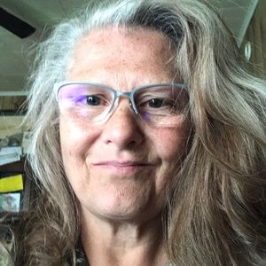 Meet your Posher, Phyllis